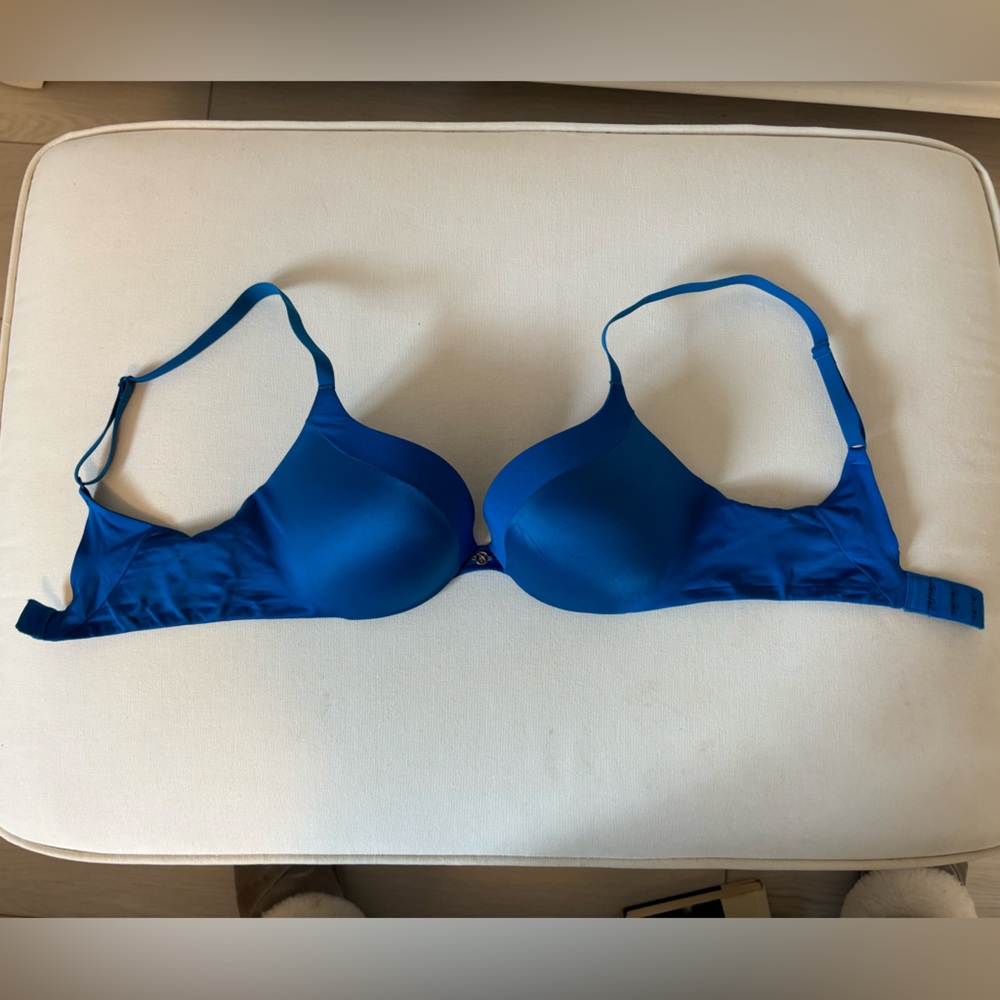 Victoria’s Secret - Very Sexy Push-Up Bra - 32C